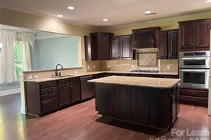 8811 Tamarron Dr, Charlotte, NC 28277 - Photo 10