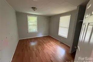 2528 Gardner St, Gastonia, NC 28056 - Photo 8