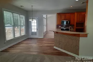 3108 Castlemaine Dr, Charlotte, NC 28269 - Photo 6