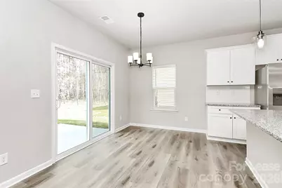 8208 Stonemere Lane, Charlotte, NC 28215 - Photo 12