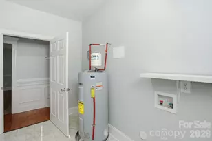 411 W Sullivan St, Gastonia, NC 28052 - Photo 30