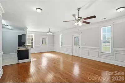 411 W Sullivan Street, Gastonia, NC 28052 - Photo 14