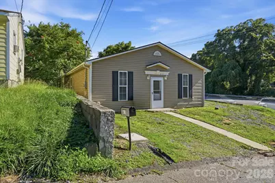 411 W Sullivan Street, Gastonia, NC 28052 - Photo 2