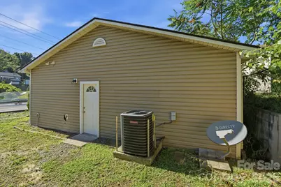 411 W Sullivan Street, Gastonia, NC 28052 - Photo 38