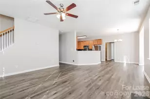 10202 Hawkeye Dr, Charlotte, NC 28273 - Photo 4