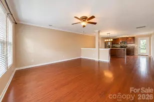 908 Sherman St, Gastonia, NC 28052 - Photo 2