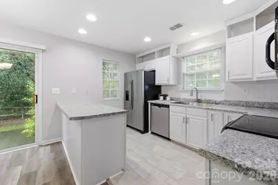 8230 Rudolph Road, Charlotte, NC 28216 - Photo 12
