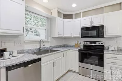 8230 Rudolph Road, Charlotte, NC 28216 - Photo 16