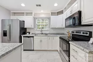8230 Rudolph Rd, Charlotte, NC 28216 - Photo 14