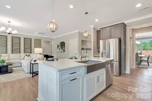 11200 Lochmere Rd, Charlotte, NC 28278 - Photo 12