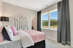 11200 Lochmere Rd, Charlotte, NC 28278 - Photo 24