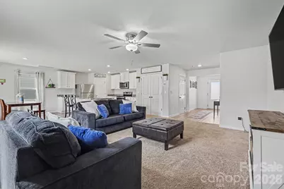 562 Lamorak Place, Richburg, SC 29729 - Photo 4