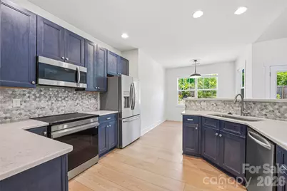 97 Spence Drive, Hendersonville, NC 28739 - Photo 4