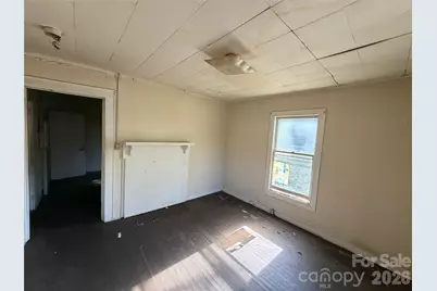547 S Center Street, Spartanburg, SC 29301 - Photo 8