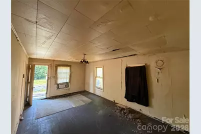 547 S Center Street, Spartanburg, SC 29301 - Photo 12