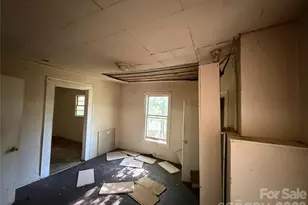 547 S Center St, Spartanburg, SC 29301 - Photo 10