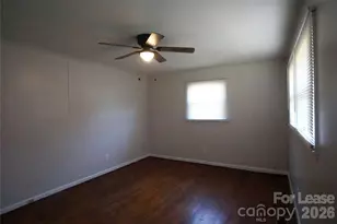 130 31st Ave NW, Hickory, NC 28601 - Photo 2