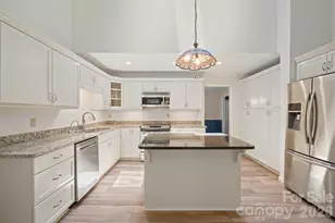 2150 9th St NW, Hickory, NC 28601 - Photo 8