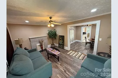122 E Hargrave Street, Wadesboro, NC 28170 - Photo 6