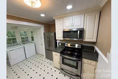 122 E Hargrave Street, Wadesboro, NC 28170 - Photo 8