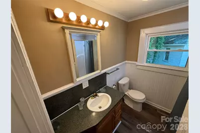 122 E Hargrave Street, Wadesboro, NC 28170 - Photo 16