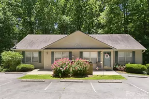42 Queen Rd, Candler, NC 28715 - Photo 2