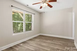 42 Queen Rd, Candler, NC 28715 - Photo 18