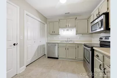 42 Queen Road #D, Candler, NC 28715 - Photo 12