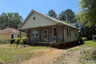 652 Cherry St, Wadesboro, NC 28170 - Photo 2