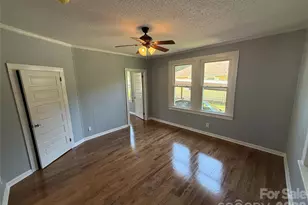 652 Cherry St, Wadesboro, NC 28170 - Photo 12
