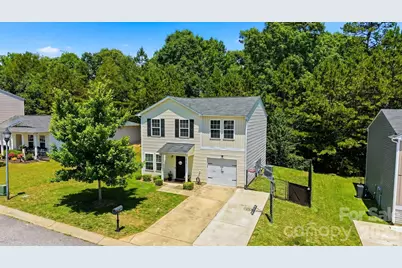 3938 Hemingway Drive NW, Hickory, NC 28601 - Photo 2