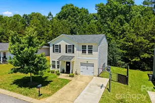 3938 Hemingway Dr NW, Hickory, NC 28601 - Photo 2