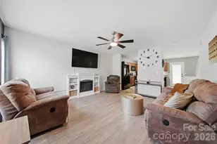 3938 Hemingway Dr NW, Hickory, NC 28601 - Photo 6