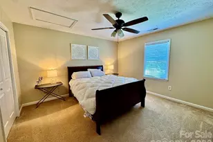 1688 Buffett Cir, Hickory, NC 28602 - Photo 16
