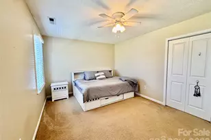 1688 Buffett Cir, Hickory, NC 28602 - Photo 14