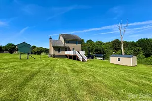1688 Buffett Cir, Hickory, NC 28602 - Photo 2