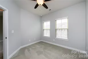 1736 Town Oak Ln, Charlotte, NC 28205 - Photo 10