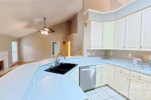 3010 Williams Station Rd, Matthews, NC 28105 - Photo 6