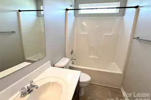 8227 Belmont Stables Dr, Charlotte, NC 28216 - Photo 32