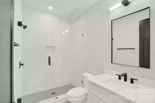 142 Mattoon St, Charlotte, NC 28216 - Photo 26