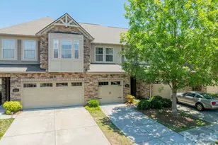 5636 Stonewells Dr, Charlotte, NC 28278 - Photo 2