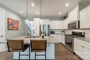 5636 Stonewells Dr, Charlotte, NC 28278 - Photo 6