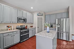 227 Roanoke Rd, Fletcher, NC 28732 - Photo 12