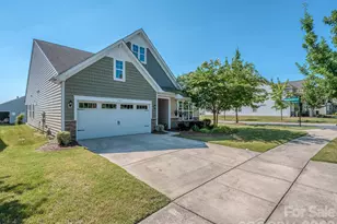 11027 Wrigley Mansion Dr, Charlotte, NC 28273 - Photo 2