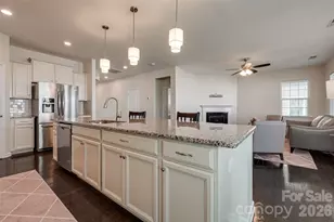 11027 Wrigley Mansion Dr, Charlotte, NC 28273 - Photo 26