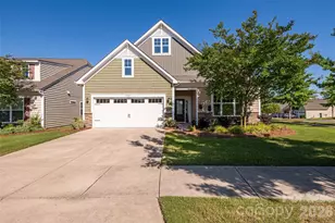 11027 Wrigley Mansion Dr, Charlotte, NC 28273 - Photo 1