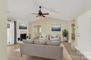 2705 Tiergarten Ln, Charlotte, NC 28210 - Photo 12