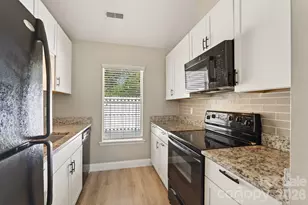 2705 Tiergarten Ln, Charlotte, NC 28210 - Photo 16