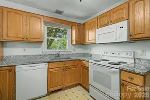 12 Webster St, Weaverville, NC 28787 - Photo 18