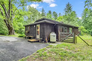 2212 Green River Rd, Zirconia, NC 28790 - Photo 4